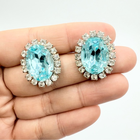 Vintage Blue Glass Cabochon Rhinestones Earrings - Picture 1 of 5